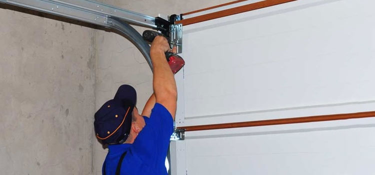 Install New Commercial Garage Door in Bronte Village, ON
