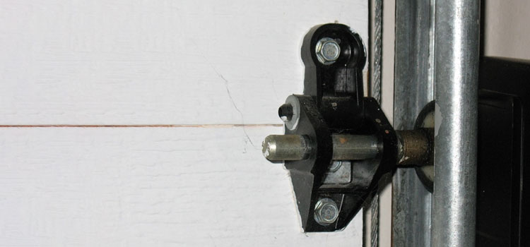 Replacing Rollup Door Hinges And Rollers in Westwood, ON